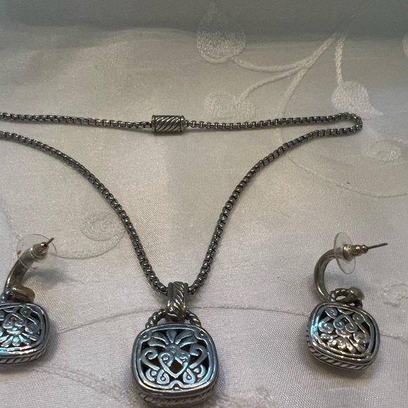 Silver tone Citrine Necklace & Pierced earings - Picture 4 of 5